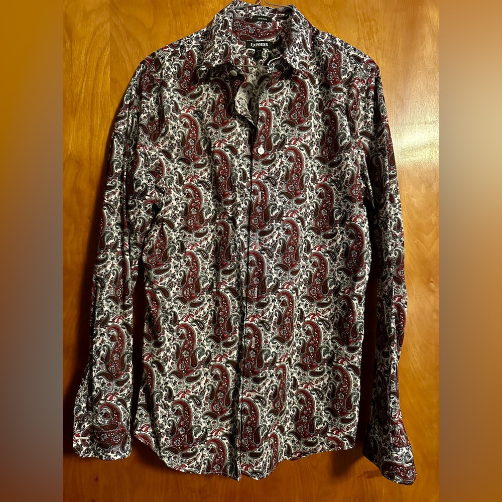 Men’s Express Long Sleeved Button Down Shirt 
Maroon Paisley Dress Shirt